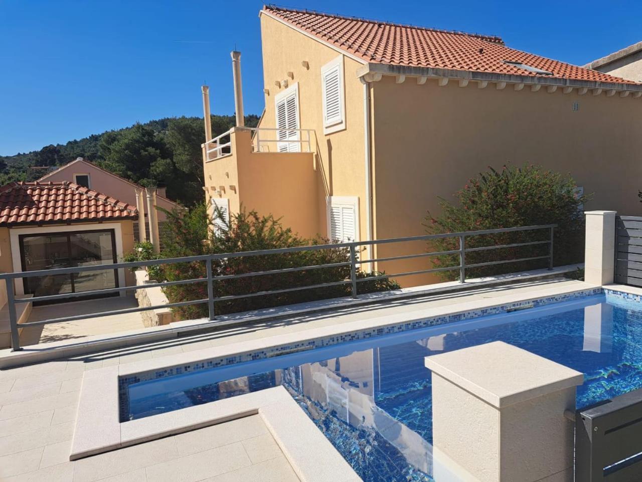 Villa "Amber" Luxury Apartments With A Pool Mlini Exterior foto