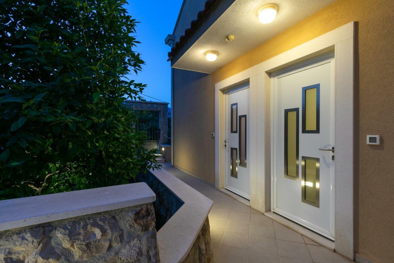 Villa "Amber" Luxury Apartments With A Pool Mlini Exterior foto